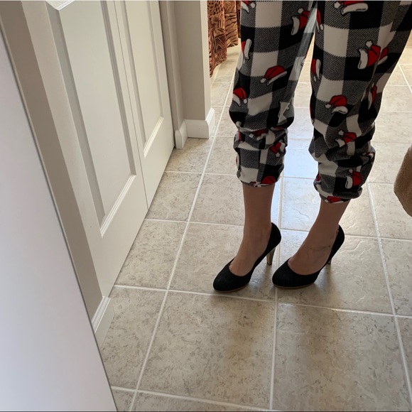 Fioni Casual Black Heels with Tan Heel - Picture 9 of 10